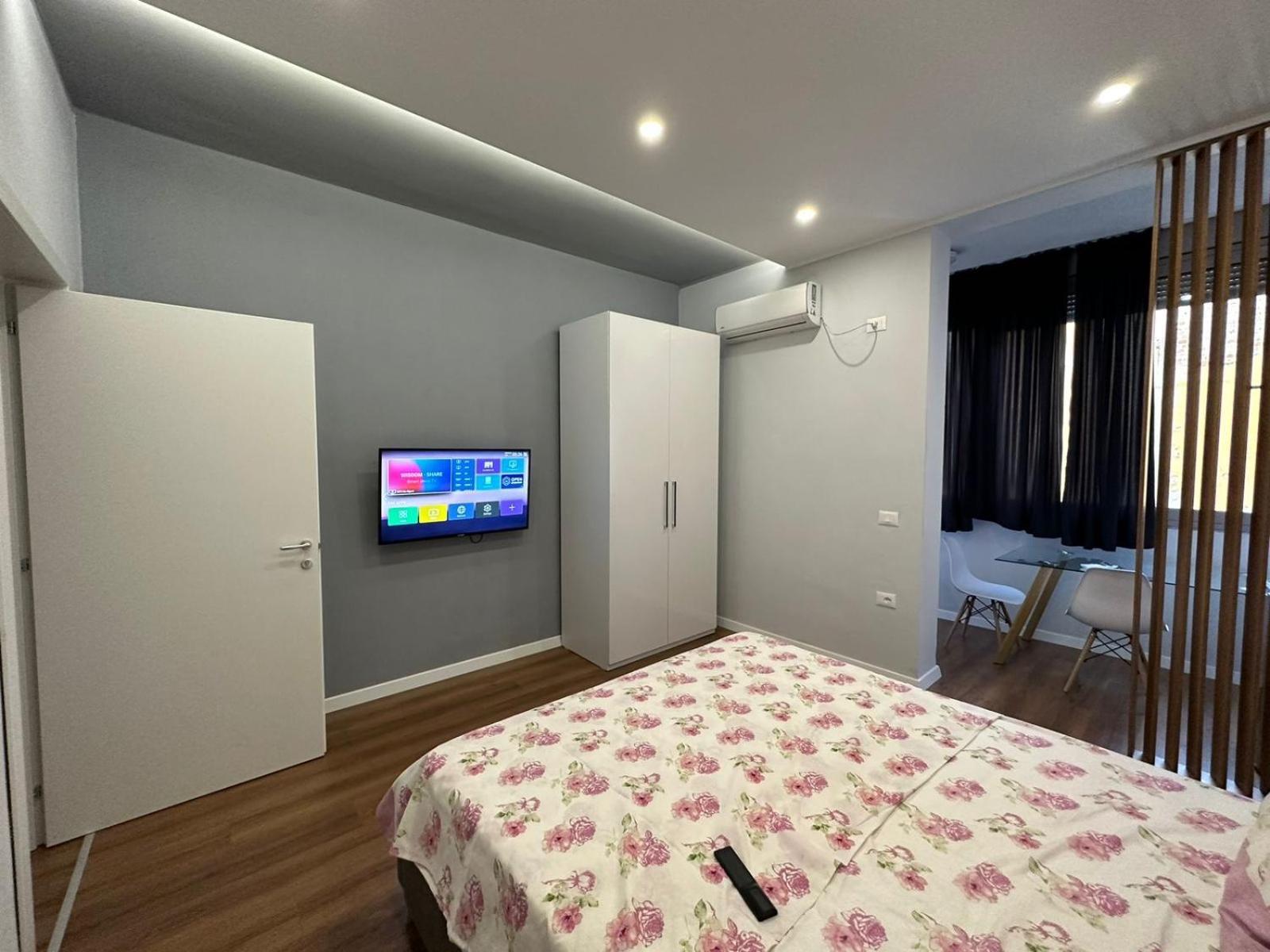 Be Solei Studio Apartments Sol 2 Тирана Екстериор снимка